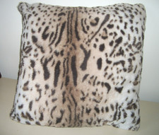 LARGE FLEECY ANIMAL PRINT
