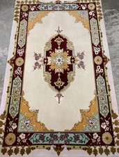 2'x3'3" Fine Hand-Knotted Wool